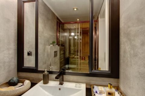 Armada Grand